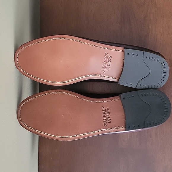G.H. Bass Whitney Weejuns Loafers - Picture 6 of 7